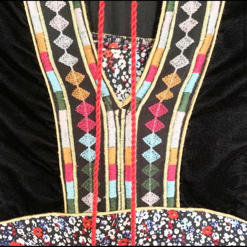 ANTHROPOLOGIE | Ban Jara Floral Velvet Boho Top - Picture 2 of 4